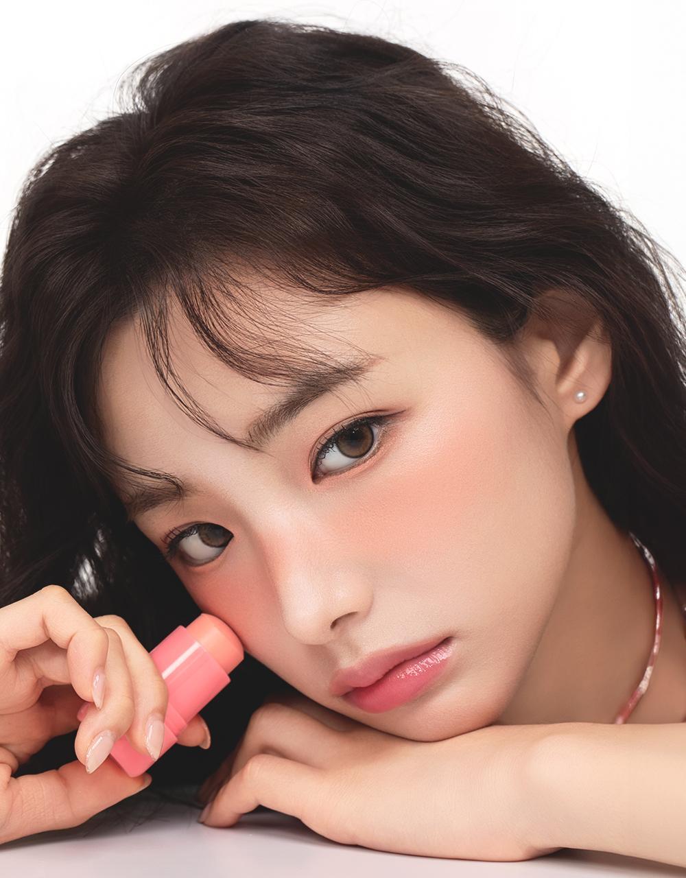 NATURE REPUBLIC Melting Stick Puff 7-piece Set (5 Blushers, 1 Glitter, 1 Shading)