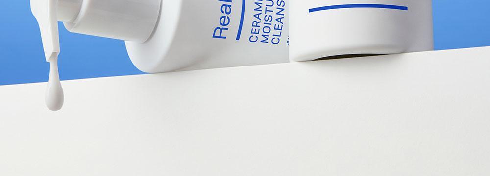 민감 피부를 위한 세라마이드 클렌징 피부장벽을 개선하는 0단계 세안 세라마이드 모이스처 클렌징 밀크