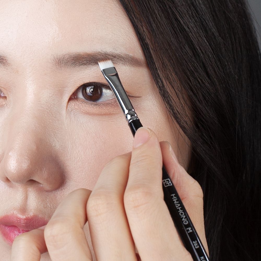 https://image.oliveyoung.co.kr/cfimages/cf-goods/uploads/images/thumbnails/10/0000/0020/A00000020895310ko.jpg?l=ko