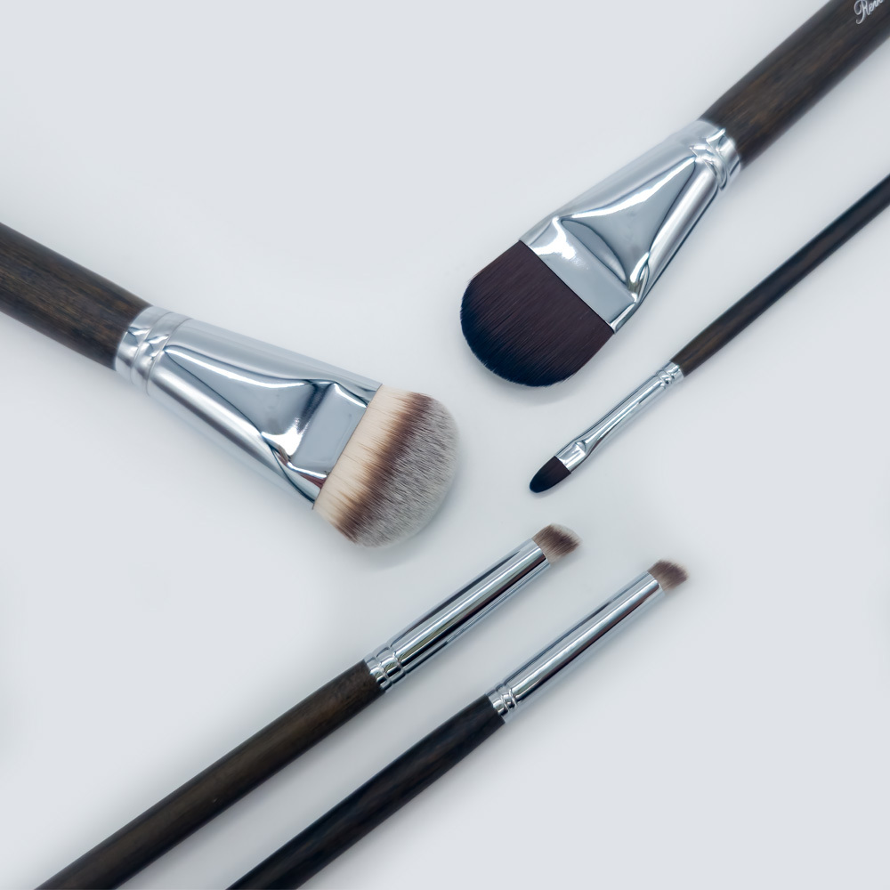 Luvwa Base & Concealer Brush (Choose 1 out of 5 types)