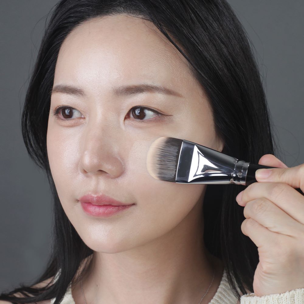 https://image.oliveyoung.co.kr/cfimages/cf-goods/uploads/images/thumbnails/10/0000/0021/A00000021518209ko.jpg?l=ko
