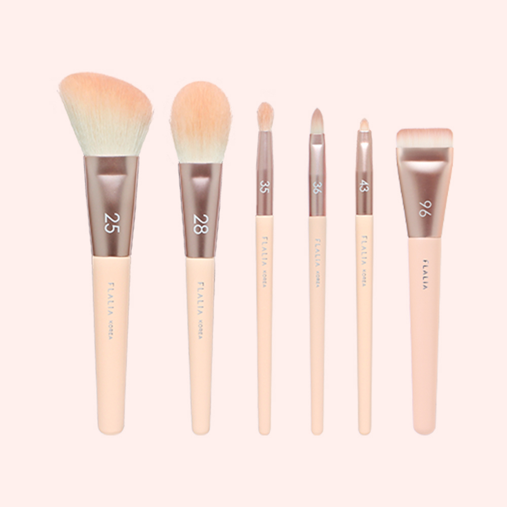 Flaria Muhly Brush (Choose 1 of 6 bases)
