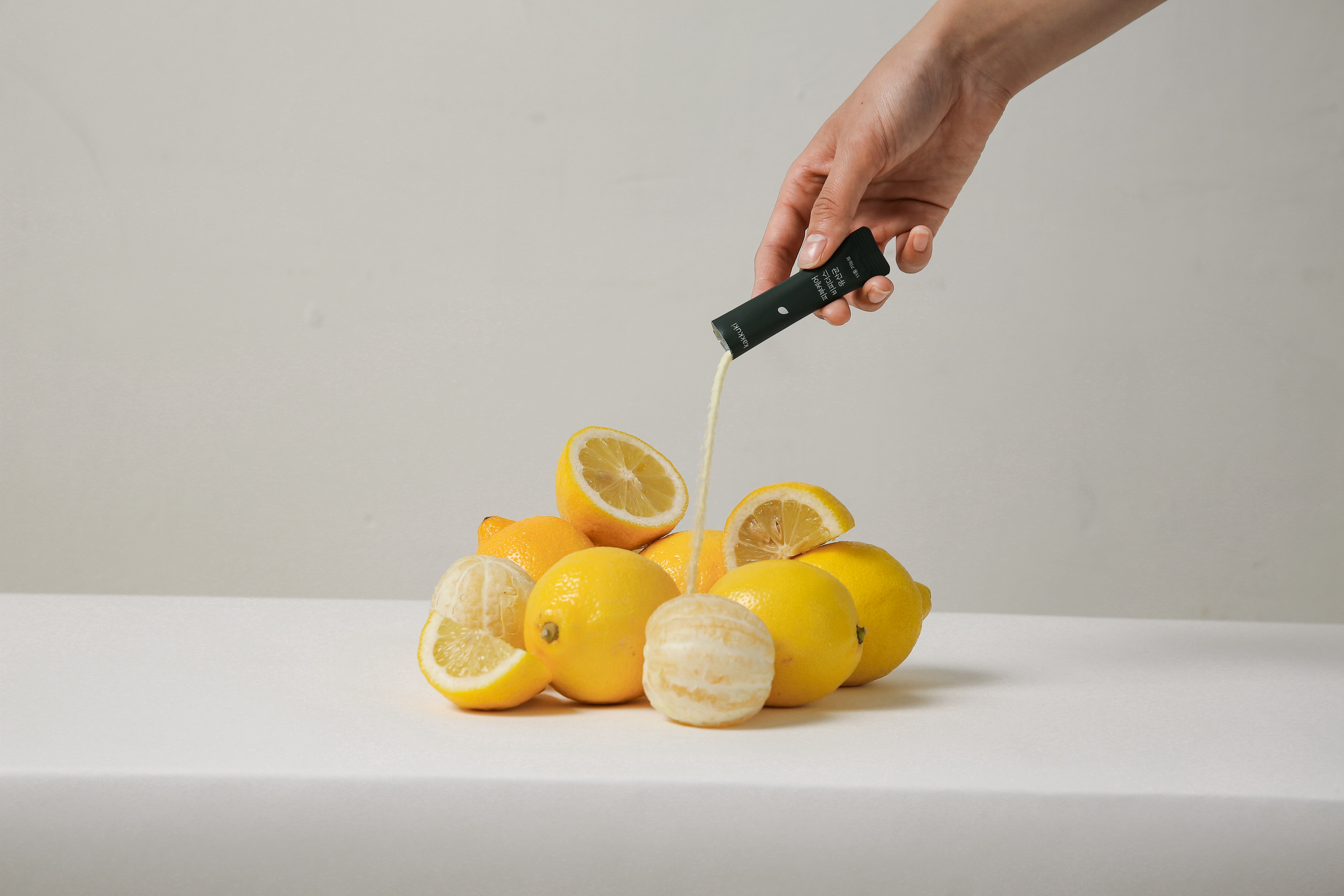 https://image.oliveyoung.co.kr/cfimages/cf-goods/uploads/images/thumbnails/10/0000/0023/A00000023228703ko.jpg?l=ko
