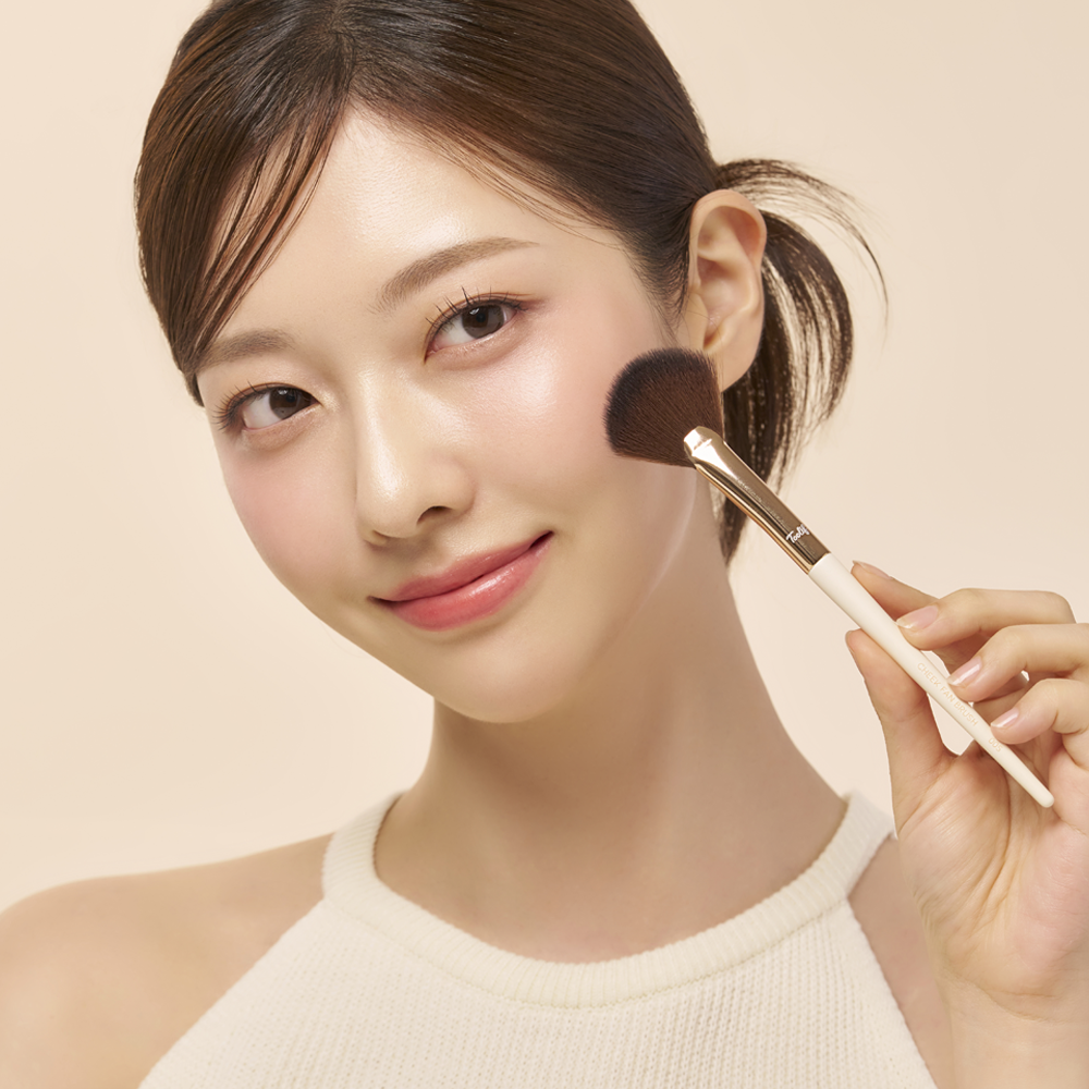 https://image.oliveyoung.co.kr/cfimages/cf-goods/uploads/images/thumbnails/10/0000/0023/A00000023570806ko.png?l=ko