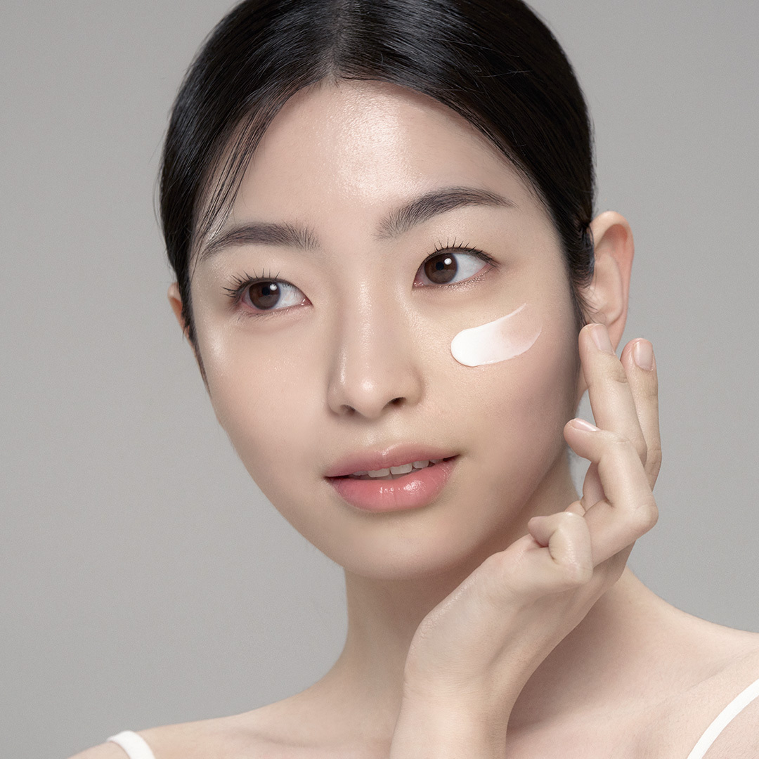 https://image.oliveyoung.co.kr/cfimages/cf-goods/uploads/images/thumbnails/10/0000/0023/A00000023700002ko.jpg?l=ko