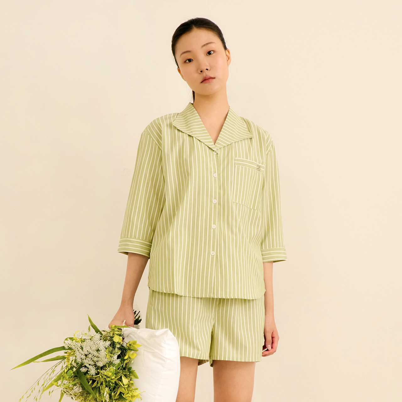 https://image.oliveyoung.co.kr/cfimages/cf-goods/uploads/images/thumbnails/10/0000/0023/B00000023081303ko.jpg?l=ko