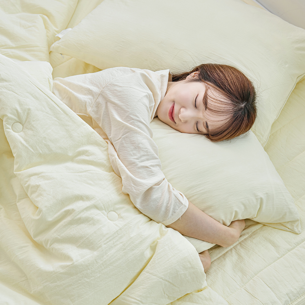 https://image.oliveyoung.co.kr/cfimages/cf-goods/uploads/images/thumbnails/10/0000/0023/B00000023689103ko.jpg?l=ko