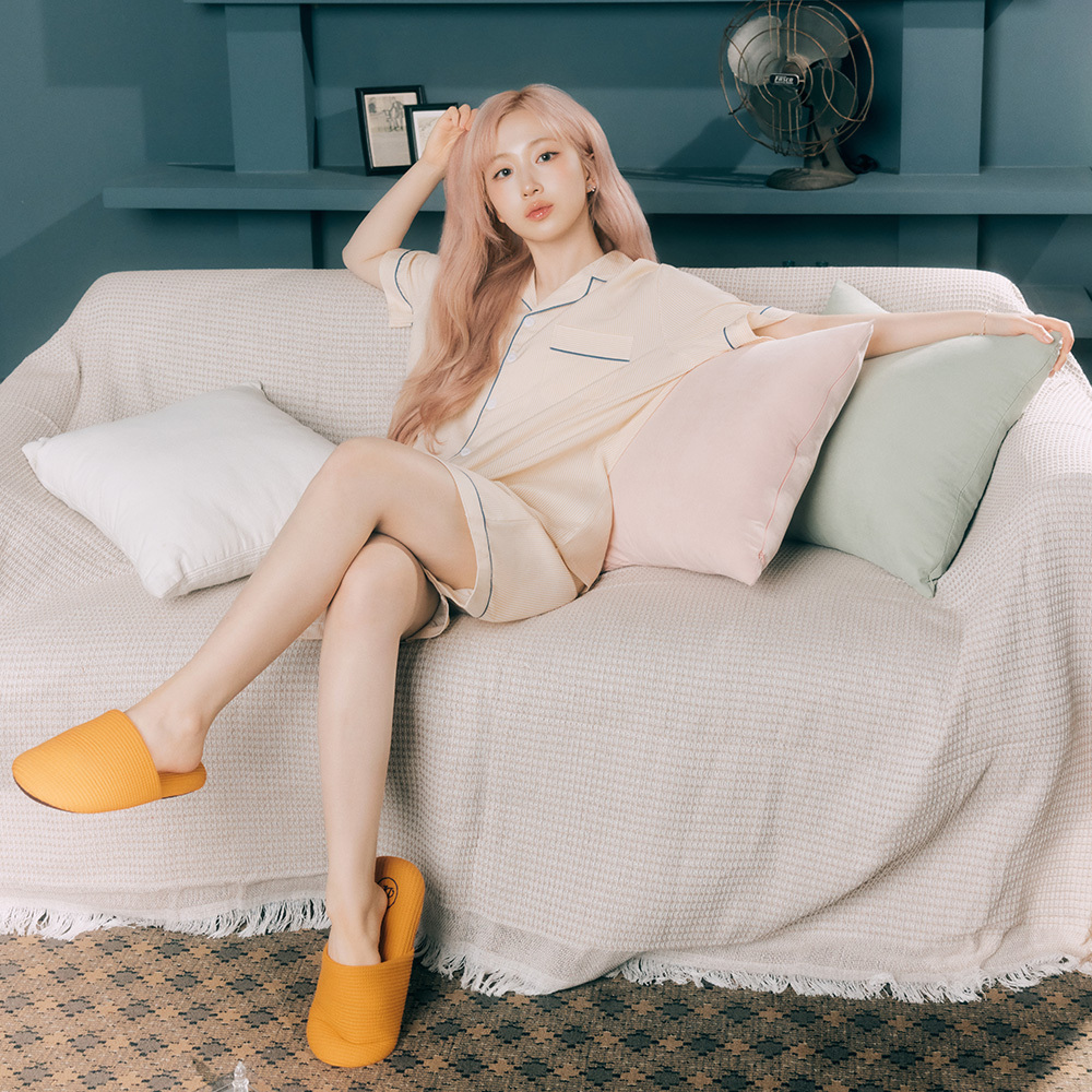https://image.oliveyoung.co.kr/cfimages/cf-goods/uploads/images/thumbnails/10/0000/0024/A00000024901711ko.jpg?l=ko