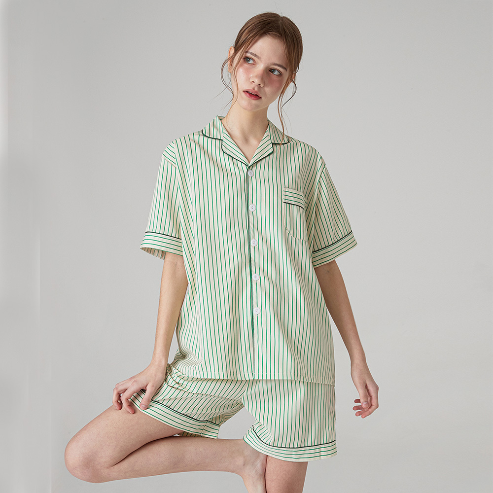 https://image.oliveyoung.co.kr/cfimages/cf-goods/uploads/images/thumbnails/10/0000/0024/A00000024902409ko.jpg?l=ko