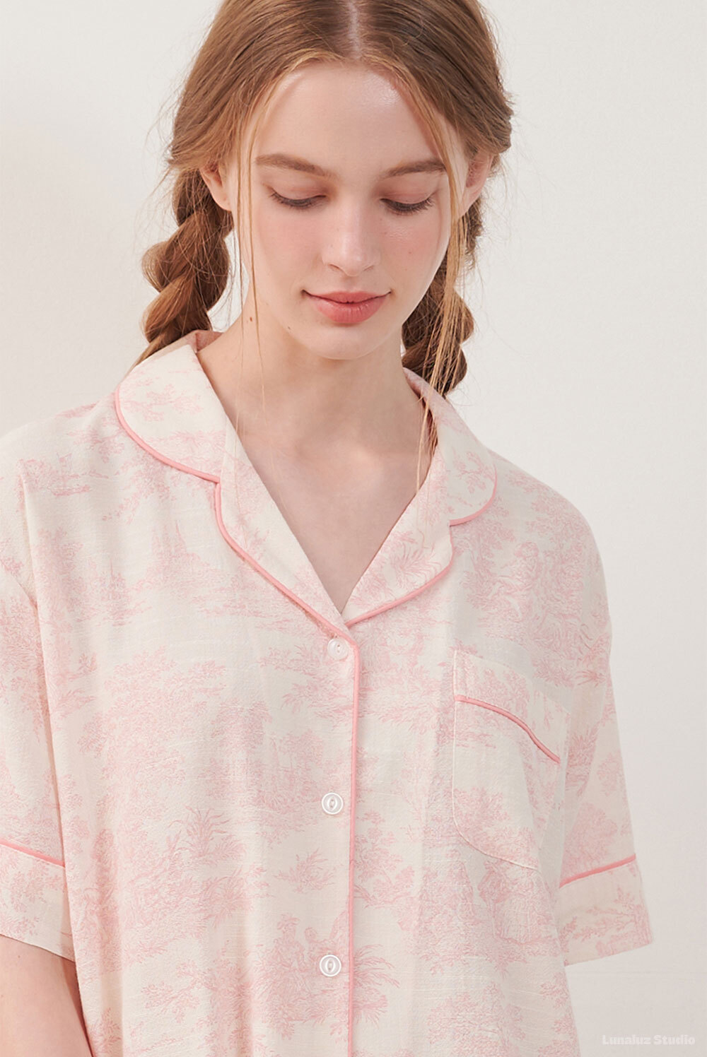 https://image.oliveyoung.co.kr/cfimages/cf-goods/uploads/images/thumbnails/10/0000/0025/A00000025709301ko.jpg?l=ko