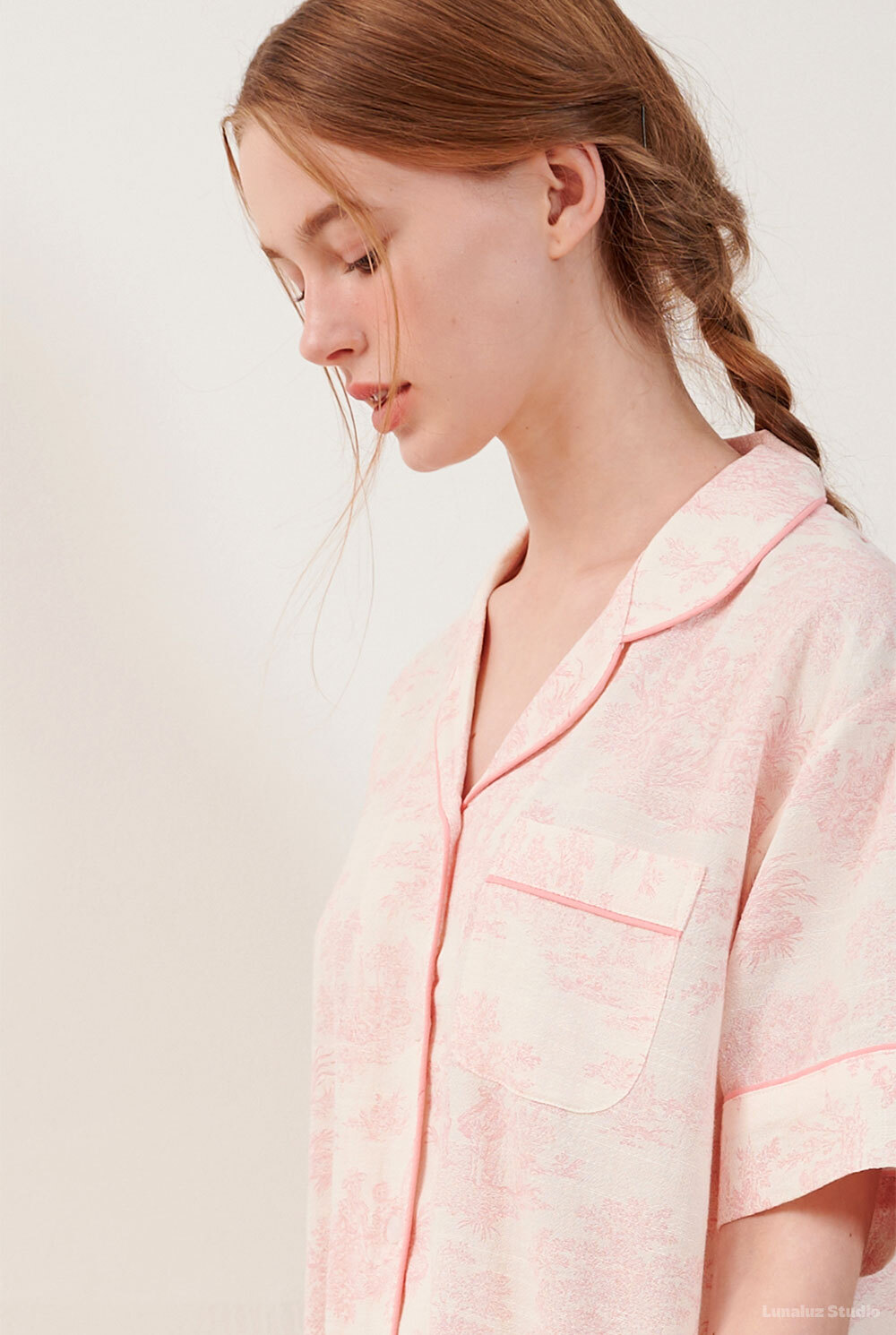 https://image.oliveyoung.co.kr/cfimages/cf-goods/uploads/images/thumbnails/10/0000/0025/A00000025709304ko.jpg?l=ko