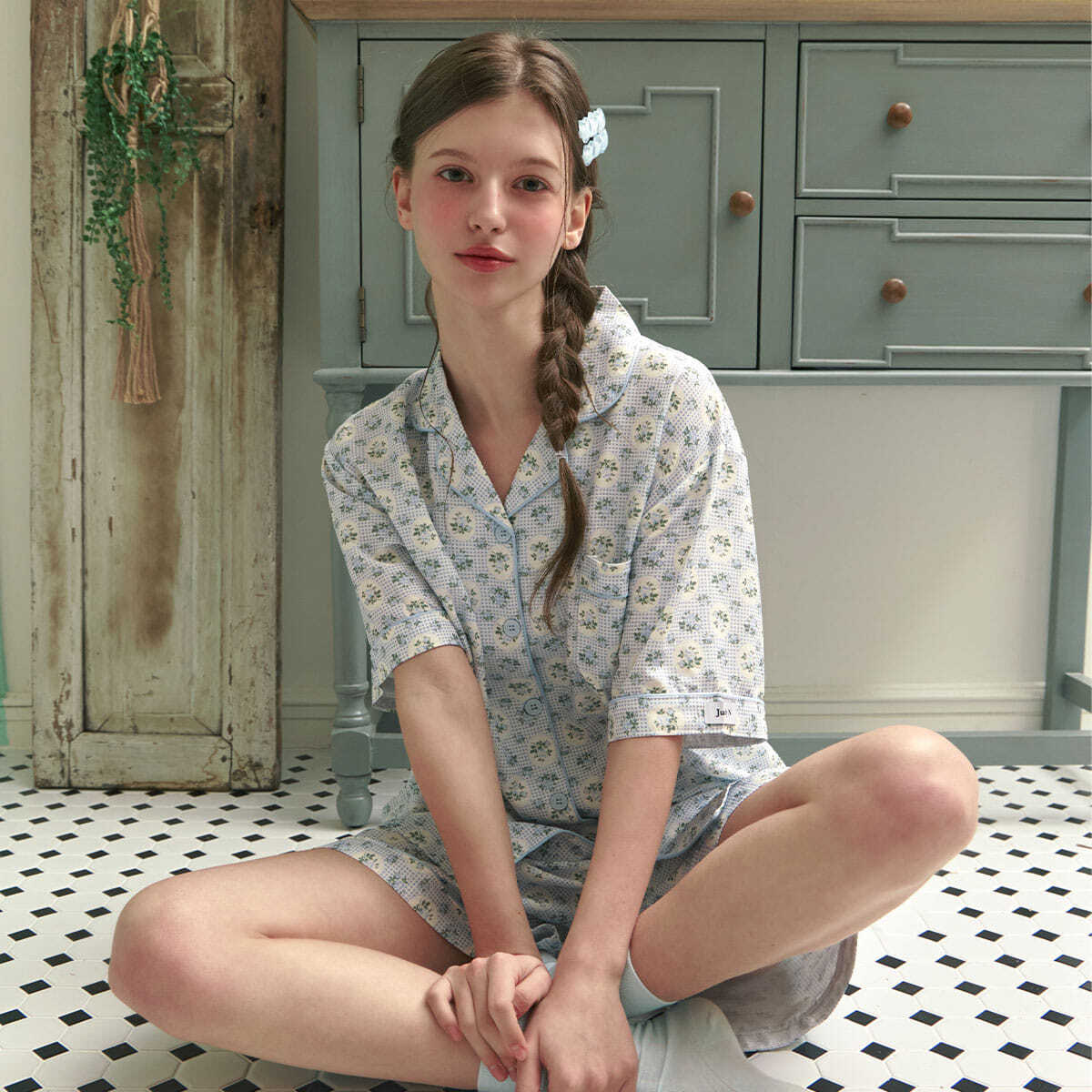 https://image.oliveyoung.co.kr/cfimages/cf-goods/uploads/images/thumbnails/10/0000/0025/B00000025915303ko.jpg?l=ko