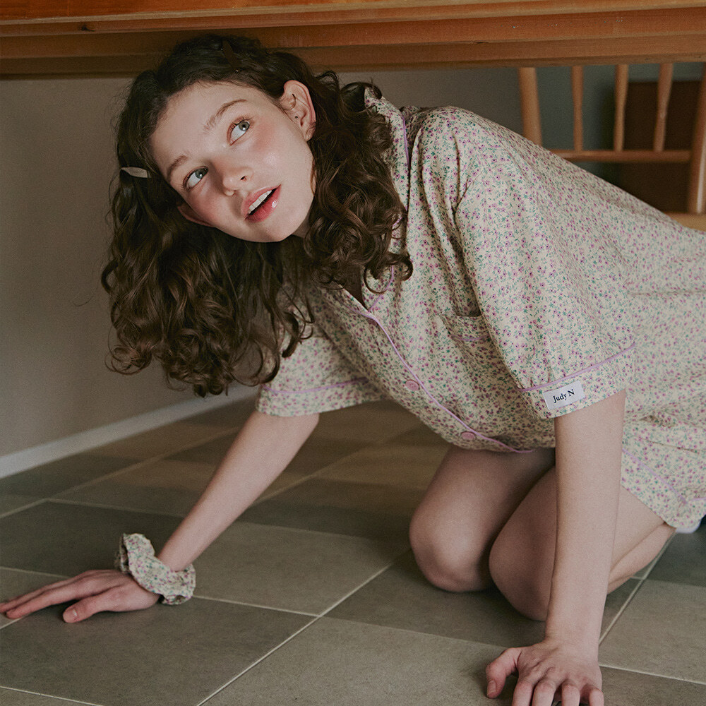 https://image.oliveyoung.co.kr/cfimages/cf-goods/uploads/images/thumbnails/10/0000/0025/B00000025915704ko.jpg?l=ko