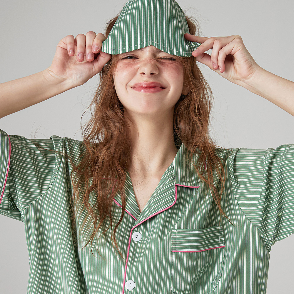 https://image.oliveyoung.co.kr/cfimages/cf-goods/uploads/images/thumbnails/10/0000/0025/B00000025985707ko.jpg?l=ko