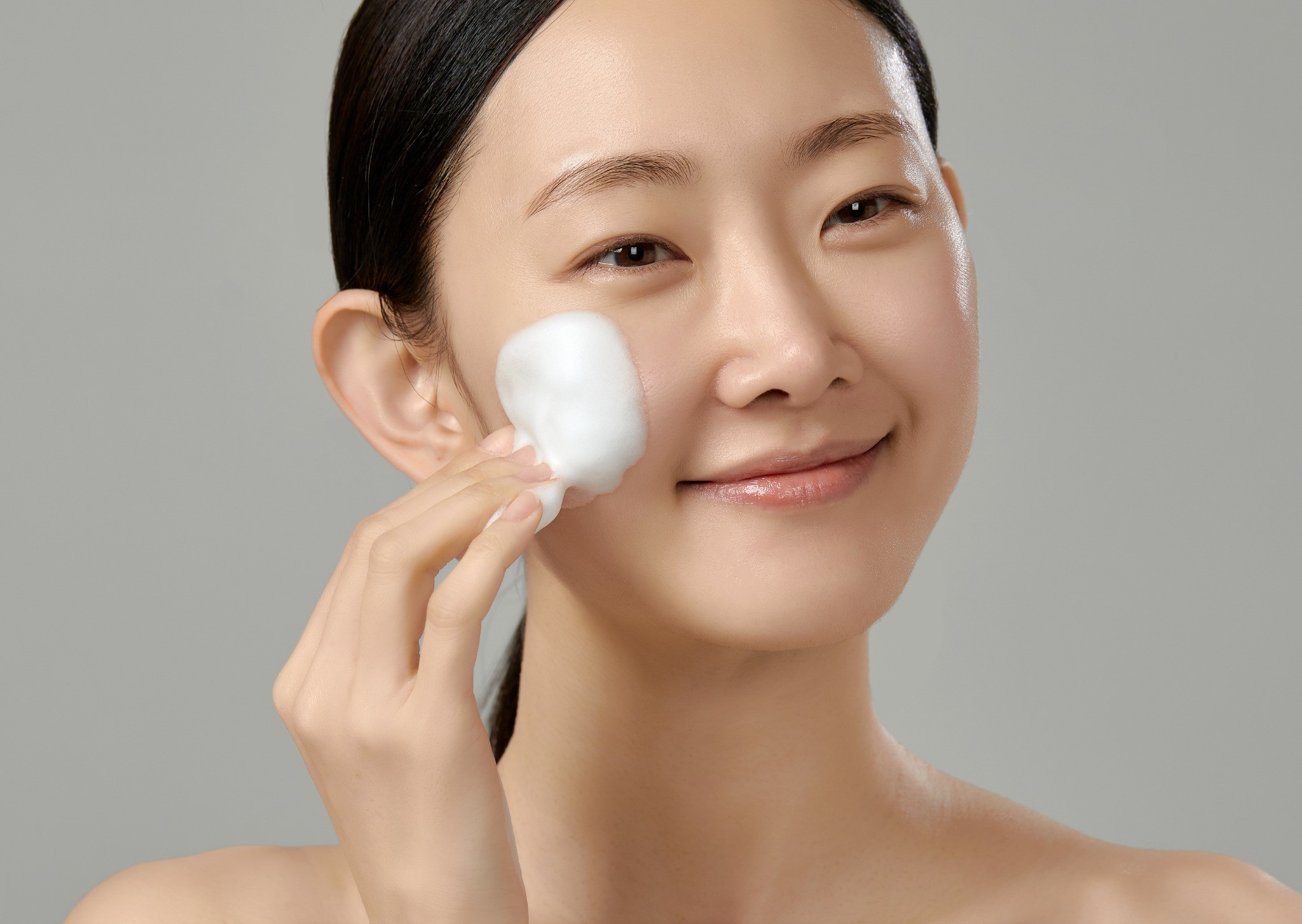 https://image.oliveyoung.co.kr/cfimages/cf-goods/uploads/images/thumbnails/10/0000/0026/A00000026042105ko.jpg?l=ko