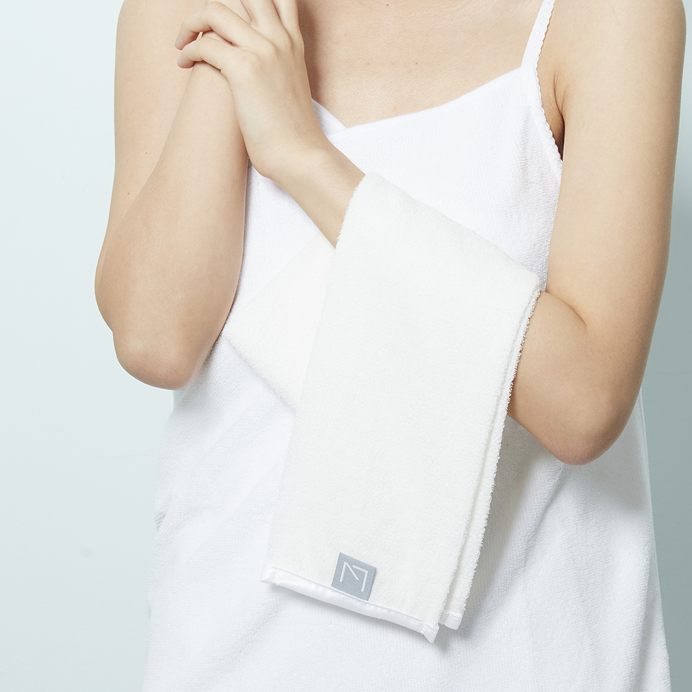https://image.oliveyoung.co.kr/cfimages/cf-goods/uploads/images/thumbnails/10/0000/0026/A00000026829304ko.jpg?l=ko