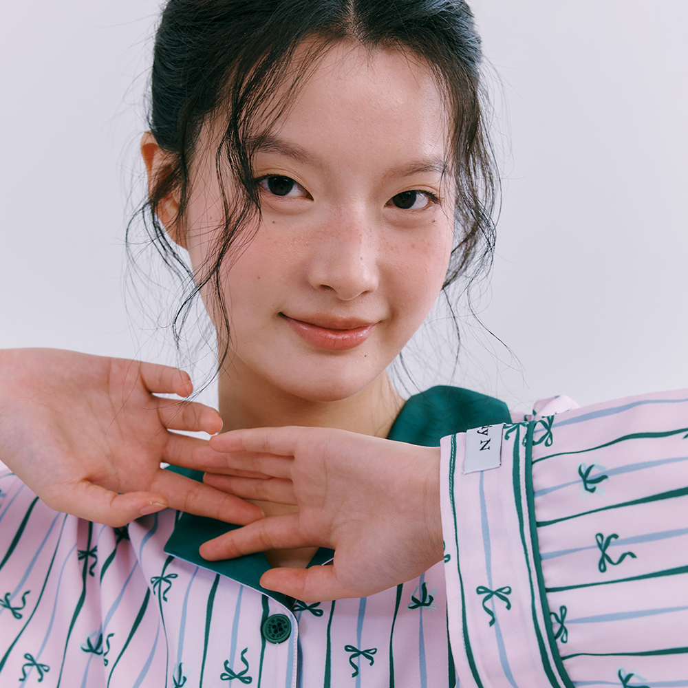 https://image.oliveyoung.co.kr/cfimages/cf-goods/uploads/images/thumbnails/10/0000/0026/A00000026908702ko.jpg?l=ko