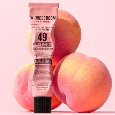 W.DRESSROOM 퍼퓸 핸드크림 No.49 피치블러썸 50ml