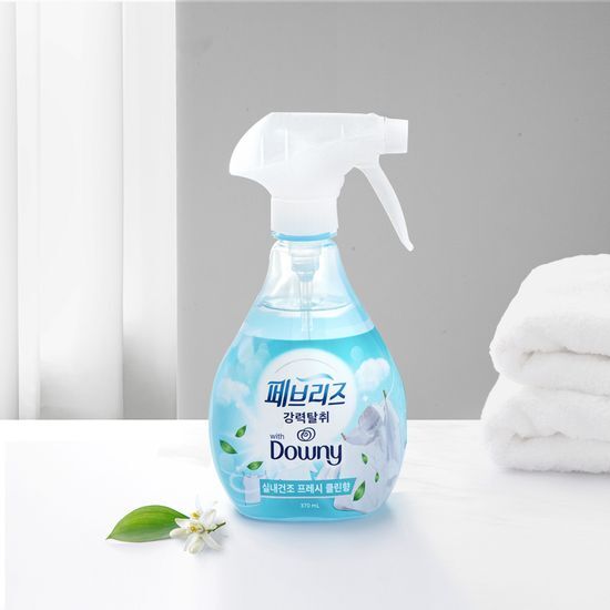 페브리즈 페브리즈 섬유탈취제 다우니 실내건조 프레시클린향 용기형 370ml