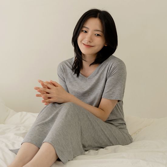 마른파이브 모달 브이넥 롱 원피스 잠옷 (블랙/차콜/라이트그레이) 가격 추이 마른파이브 마른파이브 모달 브이넥 롱 원피스 잠옷 (블랙/차콜/라이트그레이) - 최저가 12,900원