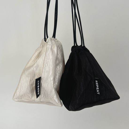 리핏 리핏 샤인 스트링 파우치 2size (2colors)