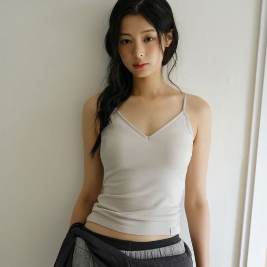 엣프터 누디 코지 핏 브라탑 (블랙/바닐라크림/베이지) 가격 추이 엣프터 엣프터 누디 코지 핏 브라탑 (블랙/바닐라크림/베이지) - 최저가 29,800원