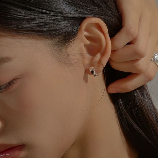 더블유비엘 14k post 비아 오닉스 원터치 링 귀걸이 가격 추이 더블유비엘 더블유비엘 14k post 비아 오닉스 원터치 링 귀걸이 - 최저가 87,670원