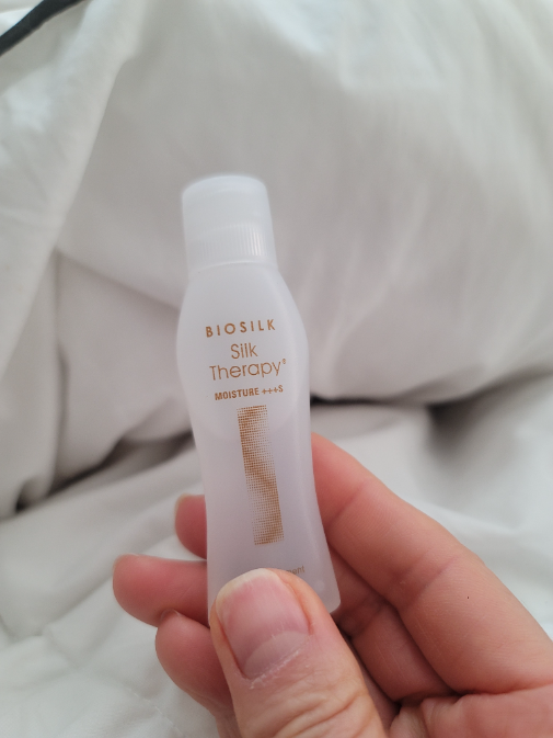 Silk Therapy モイスチャーエッセンス 145KIT(130ml + 15ml) | OLIVE