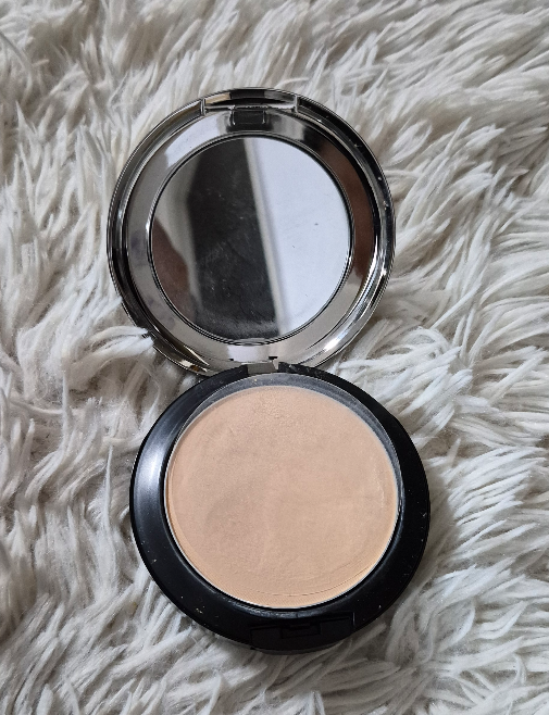 MAC SPF15/PA++ основа 4 Colors ( )