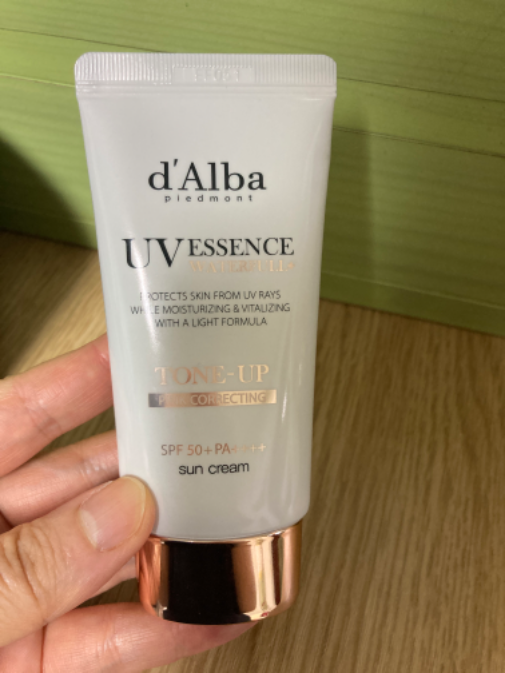 Saenggi Tone Up / Seuweteupeurupeu d'Alba Pink Tone Up Sunscreen Dyuo Gihoek (50 ml+50 ml) ([생기톤업/스웨트프루프] 달바 핑크 톤업 선크림 듀오 기획 (50ml+50ml))