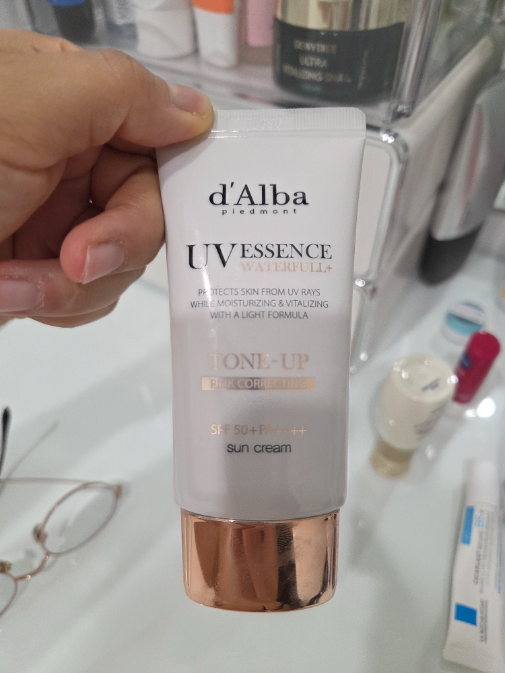 Saenggi Tone Up / Seuweteupeurupeu d'Alba Pink Tone Up Sunscreen Dyuo Gihoek (50 ml+50 ml) ([생기톤업/스웨트프루프] 달바 핑크 톤업 선크림 듀오 기획 (50ml+50ml))
