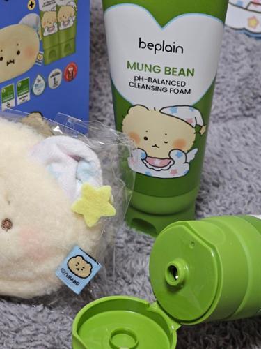 Manggomgutjeujeungjeong Beplain Nok Yaksanseong Cleansing Foam 160 ml Deobeul Gihoek (+ Dongjeonjigap ) ([망곰굿즈증정] 비플레인 녹두 약산성 클렌징폼 160ml 더블 기획 (+동전지갑))