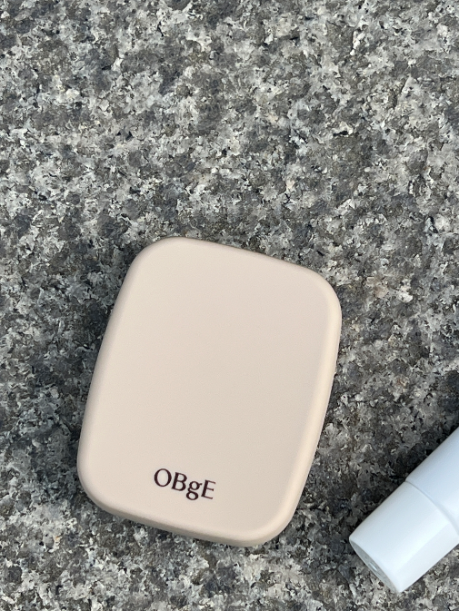Набор OBGE (тоналка 2 + пудра) в подарочной упаковке