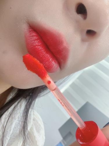 Full lip application · Childlike