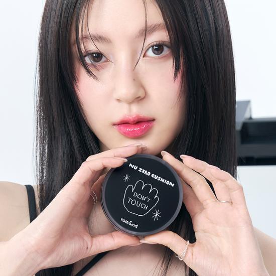 Romand x Inafis Square Nu Zero Cushion